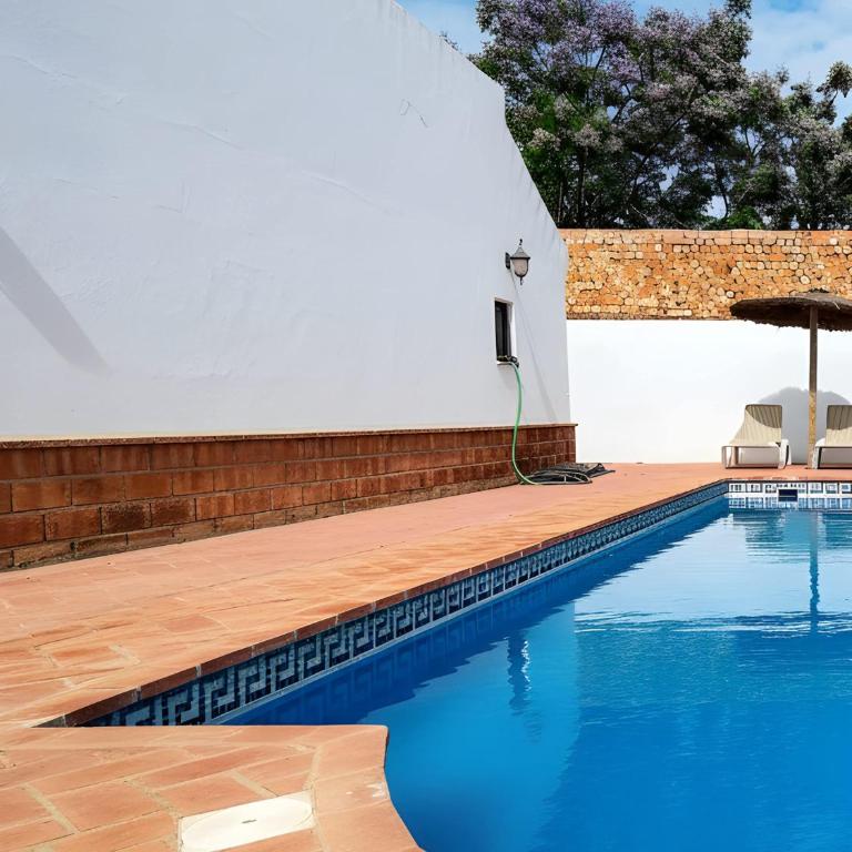 Casa con piscina privada muy cerca del pueblo - Casa - 13