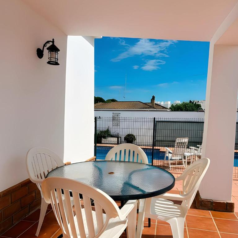 Casa con piscina privada muy cerca del pueblo - Casa - 14