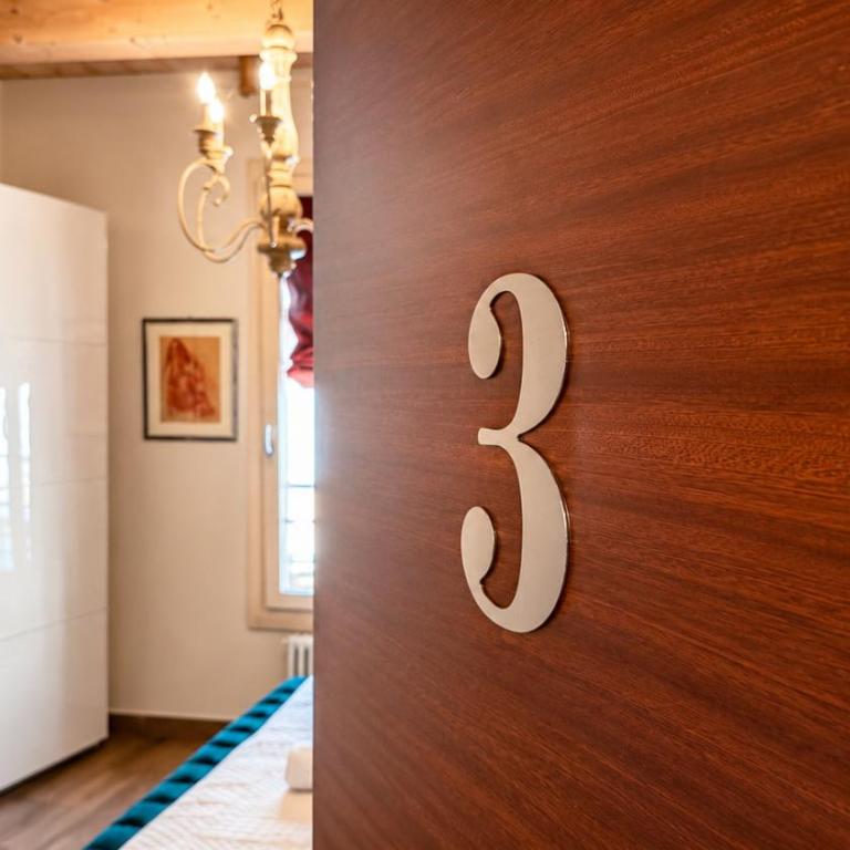 Al Battistero Luxury Suite - Camera Tripla Comfort con Doccia - 7