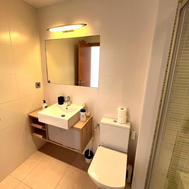 Apartamento PAU 5 Piscina, Gym y Parque - Two-Bedroom Apartment - 11