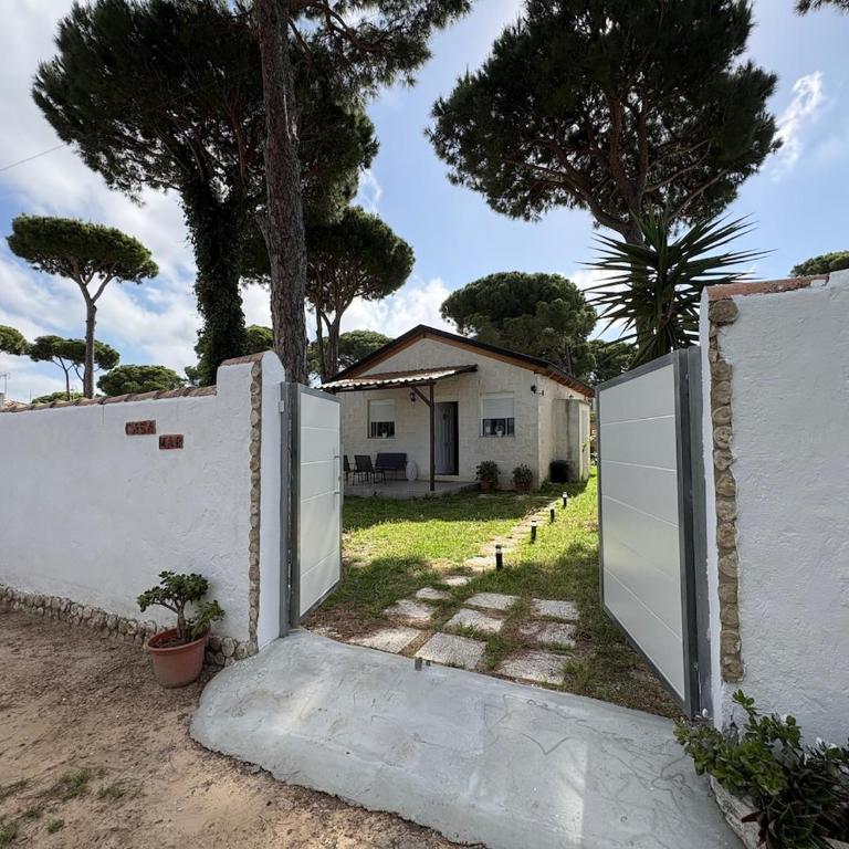 Cozy Chalet with Garden BBQ Near la Playa de La Barrosa By Chiclana Dreams - Chalet de 2 dormitorios - 11