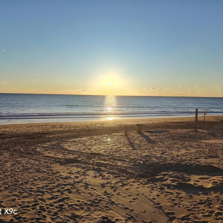 Cozy Chalet with Garden BBQ Near la Playa de La Barrosa By Chiclana Dreams - Chalet de 2 dormitorios - 14