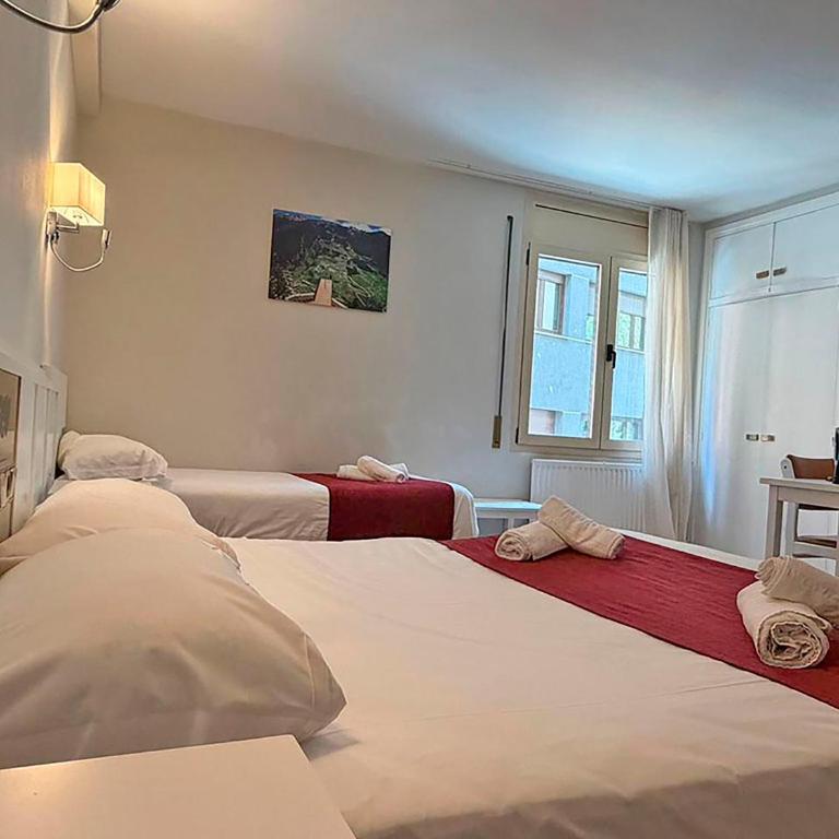 Hotel Pere D'Urg 3000 - Habitación Deluxe (2 adultos + 1 niño) - 2