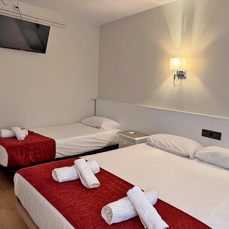 Hotel Pere D'Urg 3000 - Habitación Cuádruple Deluxe - 1