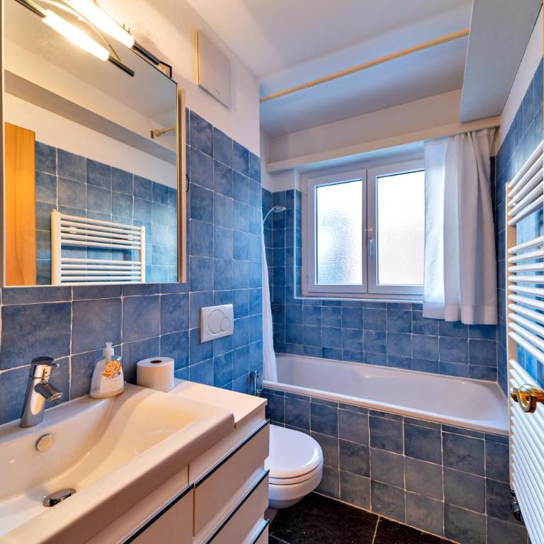Alpine Retreat with Pool and Sauna Access - Apartment mit 2 Schlafzimmern - 21