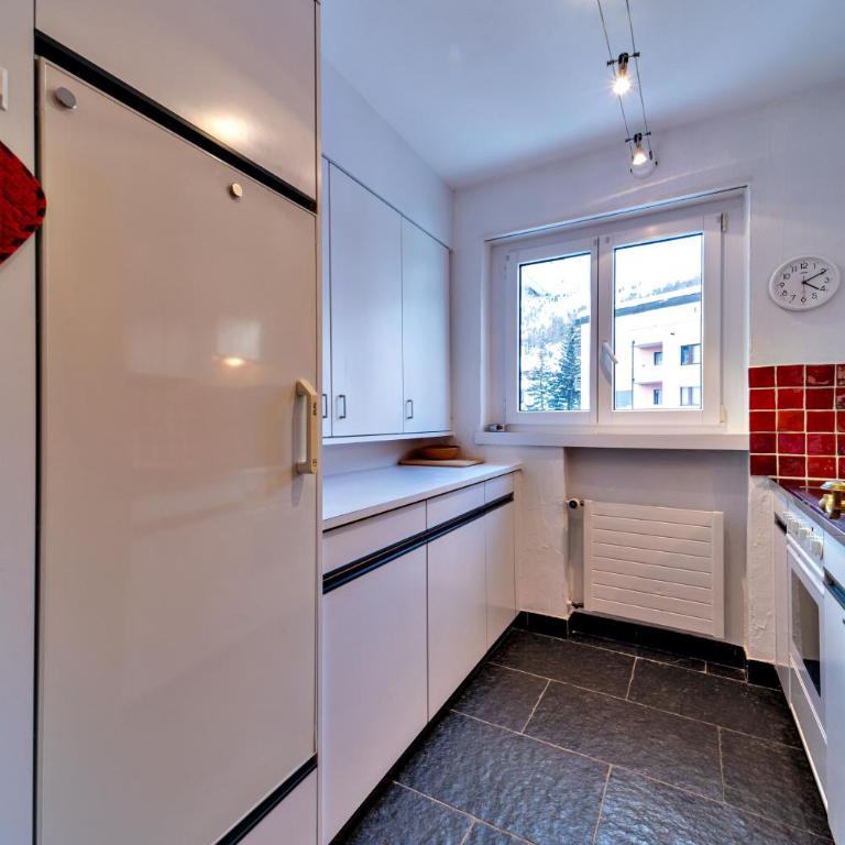 Alpine Retreat with Pool and Sauna Access - Apartment mit 2 Schlafzimmern - 20