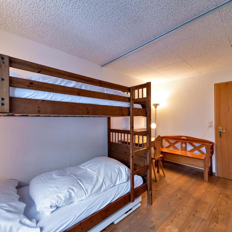 Alpine Retreat with Pool and Sauna Access - Apartment mit 2 Schlafzimmern - 12