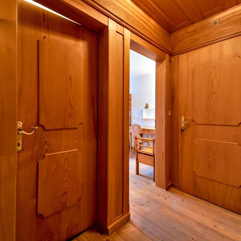 Alpine Retreat with Pool and Sauna Access - Apartment mit 2 Schlafzimmern - 9