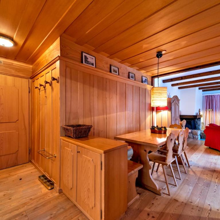 Alpine Retreat with Pool and Sauna Access - Apartment mit 2 Schlafzimmern - 7