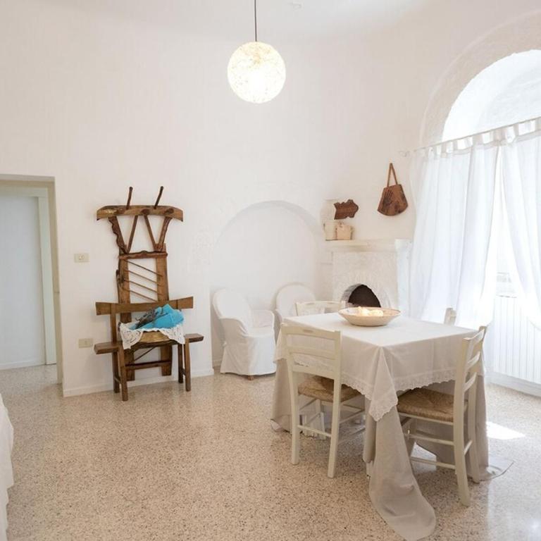 Spectacular trullo, walking distance to Alberobello UNESCO - Two-Bedroom Villa - 11