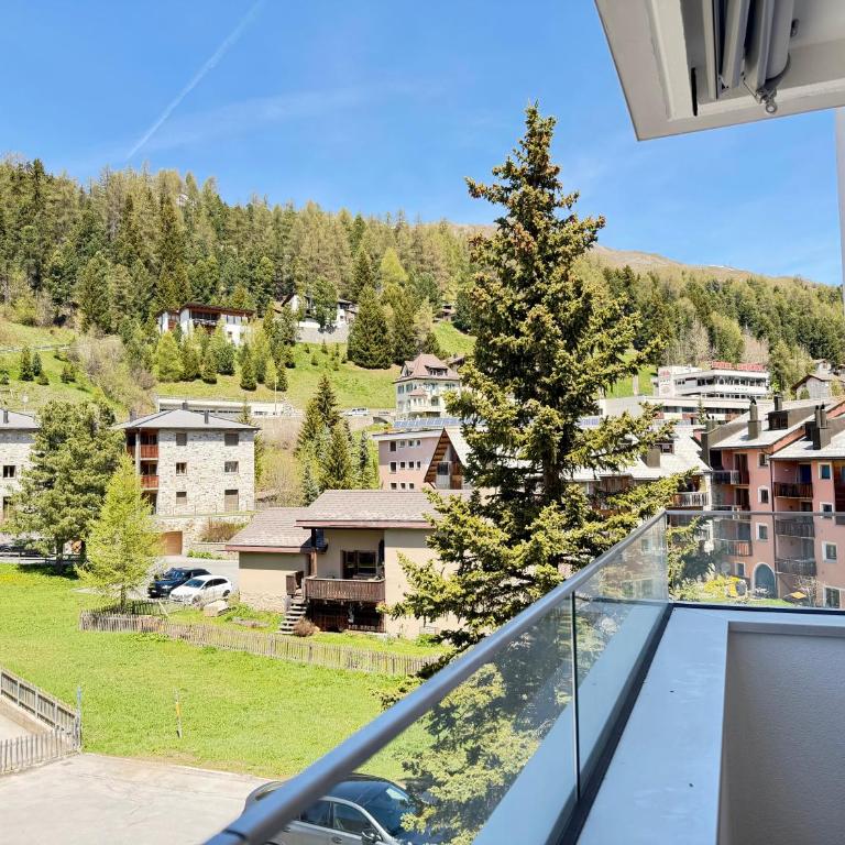 Alpine Retreat with Pool and Sauna Access - Apartment mit 2 Schlafzimmern - 17