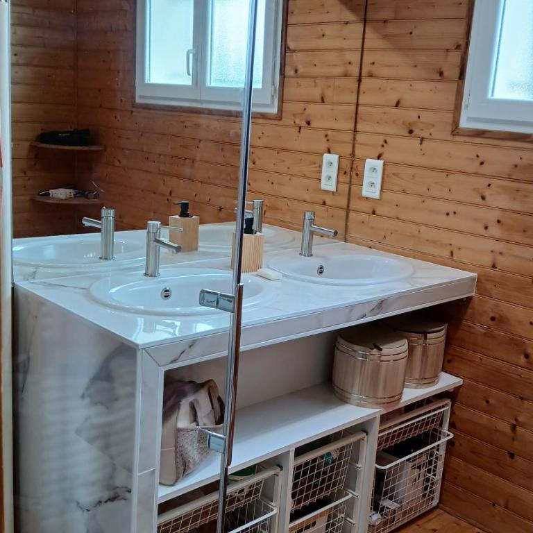 Gîte climatisé avec piscine sur les hauteurs de CAHORS - Maison 3 Chambres - 5