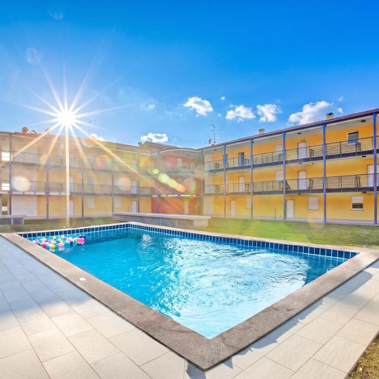 Torbolino - Apt with Balcony. Pool & Views - Happy Rentals - Apartment mit Terrasse - 2
