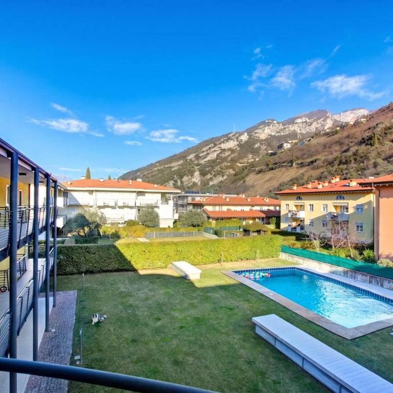 Torbolino - Apt with Balcony. Pool & Views - Happy Rentals - Apartment mit Terrasse - 3