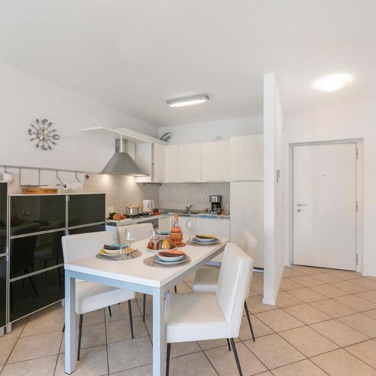 Torbolino - Apt with Balcony. Pool & Views - Happy Rentals - Apartment mit Terrasse - 6