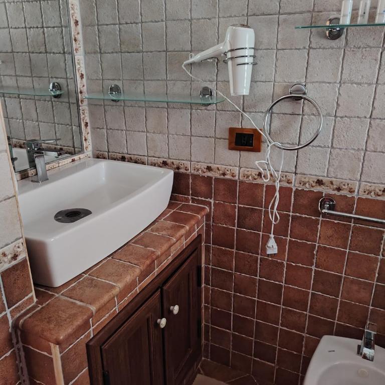 Casa Alice - Camera Matrimoniale con Bagno Privato - 28