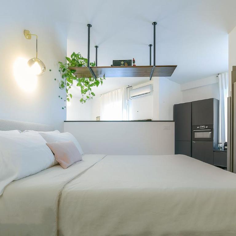 Fabula - Studio & Private Rooms - Studio Apartment with Balcony - 6