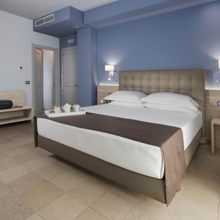 Netum Hotel - Camera Deluxe - 3