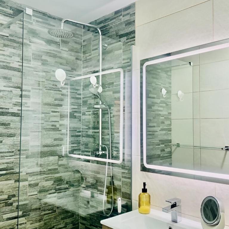 CYV - Modern choice for couples in good location - Appartamento con 2 Camere da Letto - 30