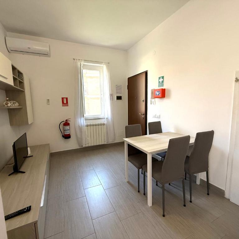 IRIS Gaeta - UN LETTO IDEALE - Appartamento con 1 Camera da Letto - 14