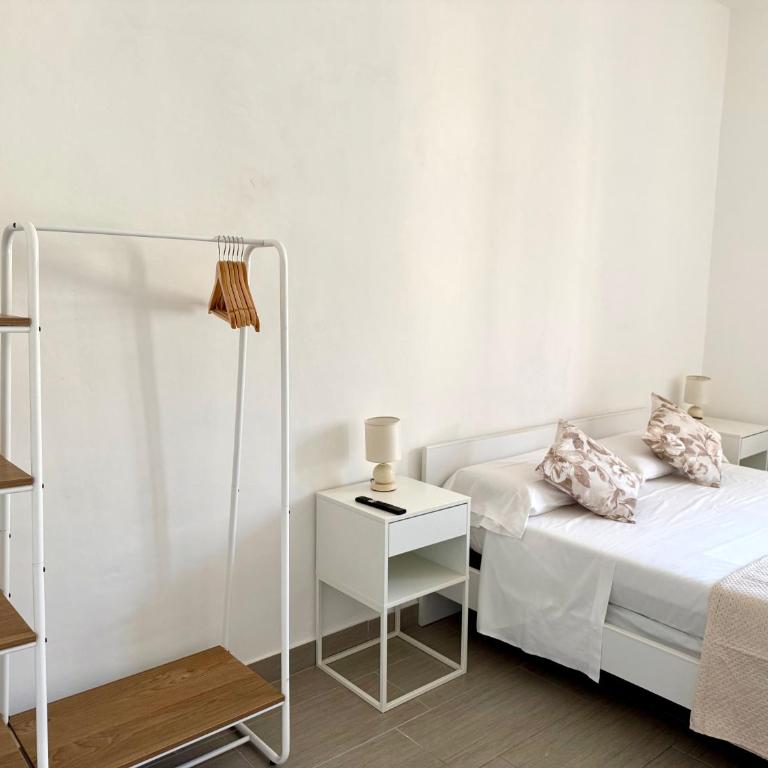 IRIS Gaeta - UN LETTO IDEALE - Appartamento con 1 Camera da Letto - 7