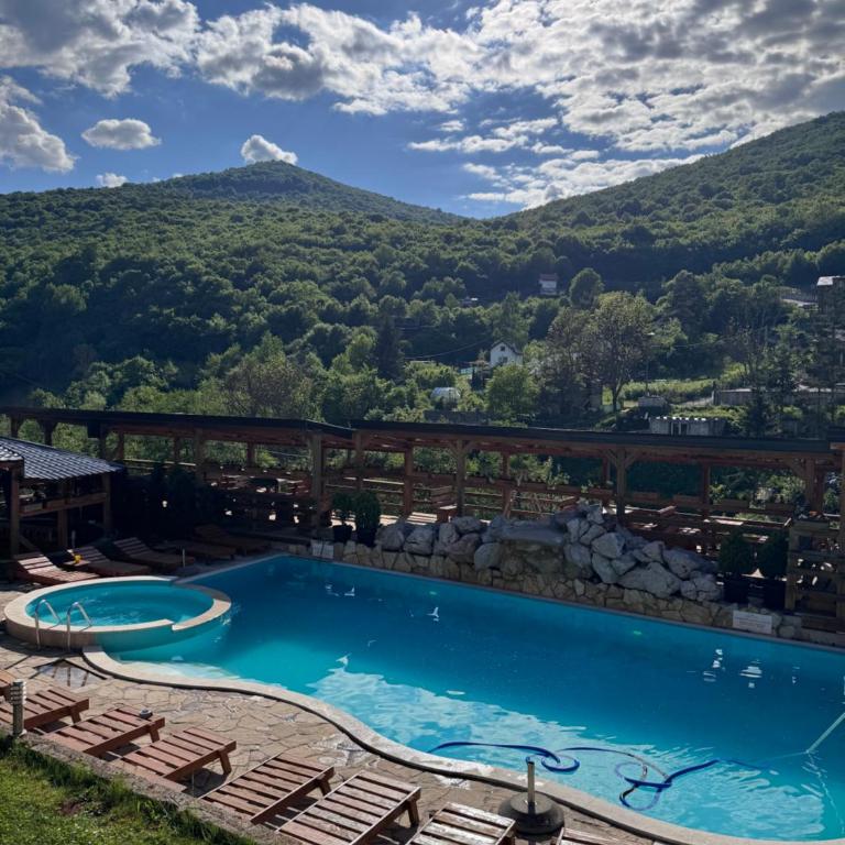Vikendica Bjelašnica II - Kuća sa 2 Spavaće Sobe - 3