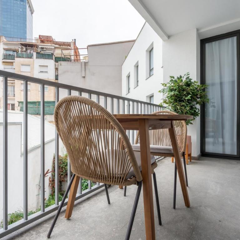 Limehome Barcelona Rector Triadó - Two-Bedroom Apartment with balcony - 12