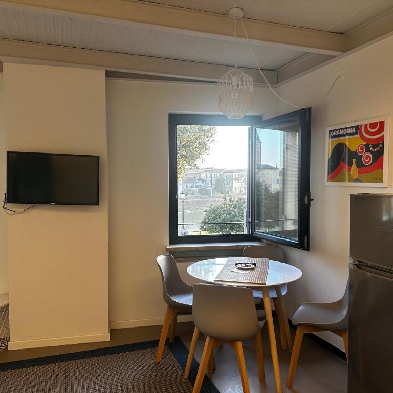 VeronaJourneys - One-Bedroom Apartment - Via Sant'Alessio 30 - 18