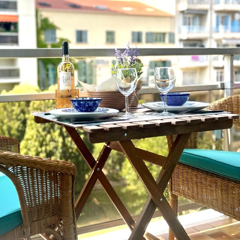 Riviera Morning Balcony studio steps from the beach - Appartement 1 Chambre - 1