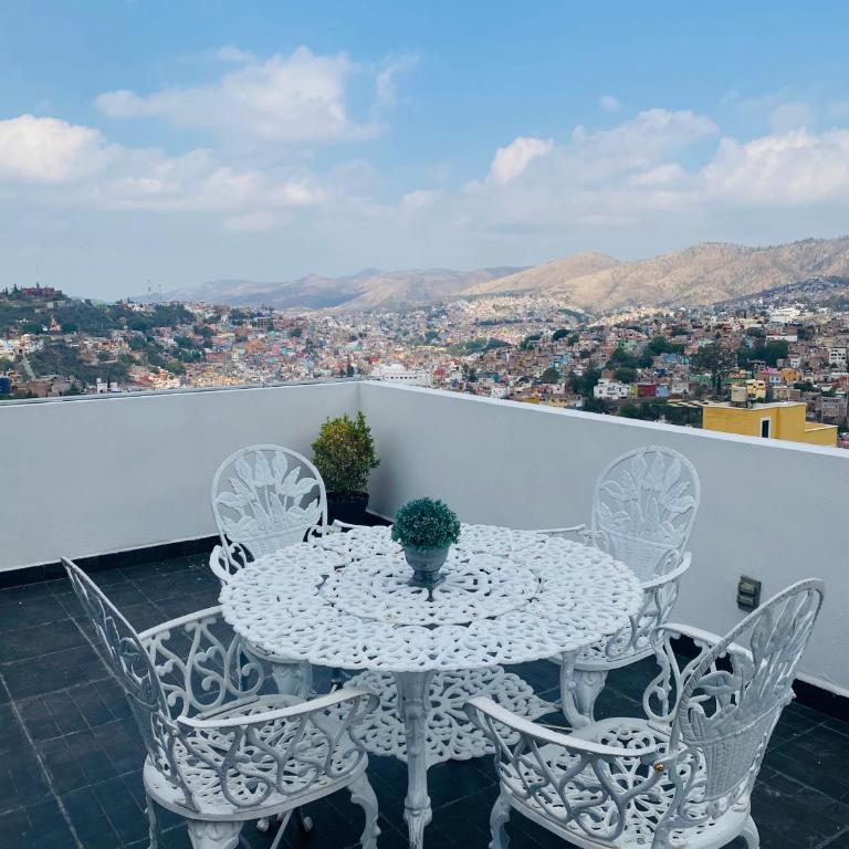 Castillo De La Santa Cruz-A - Business Double Room with Gym Access - 4