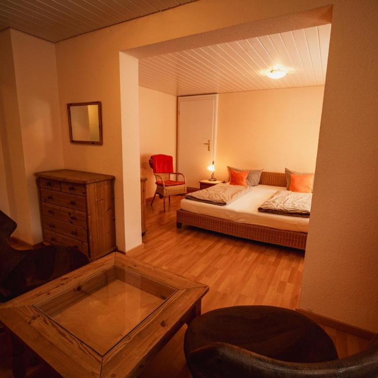 Landhaus Goldenes Kreuz - Doppelzimmer - 9