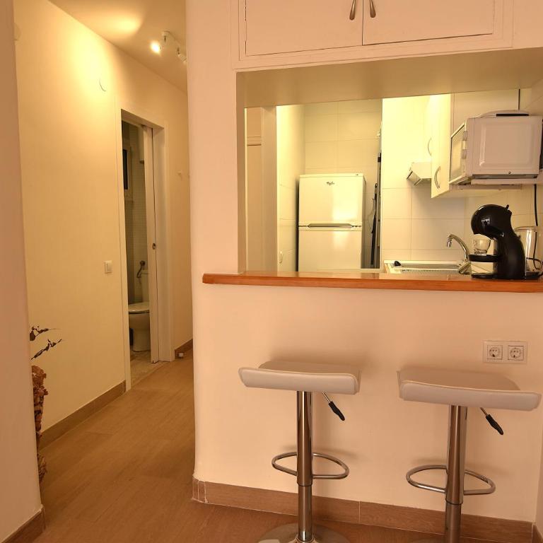 Tropicana, a 15 metros de la playa - Apartment - 7