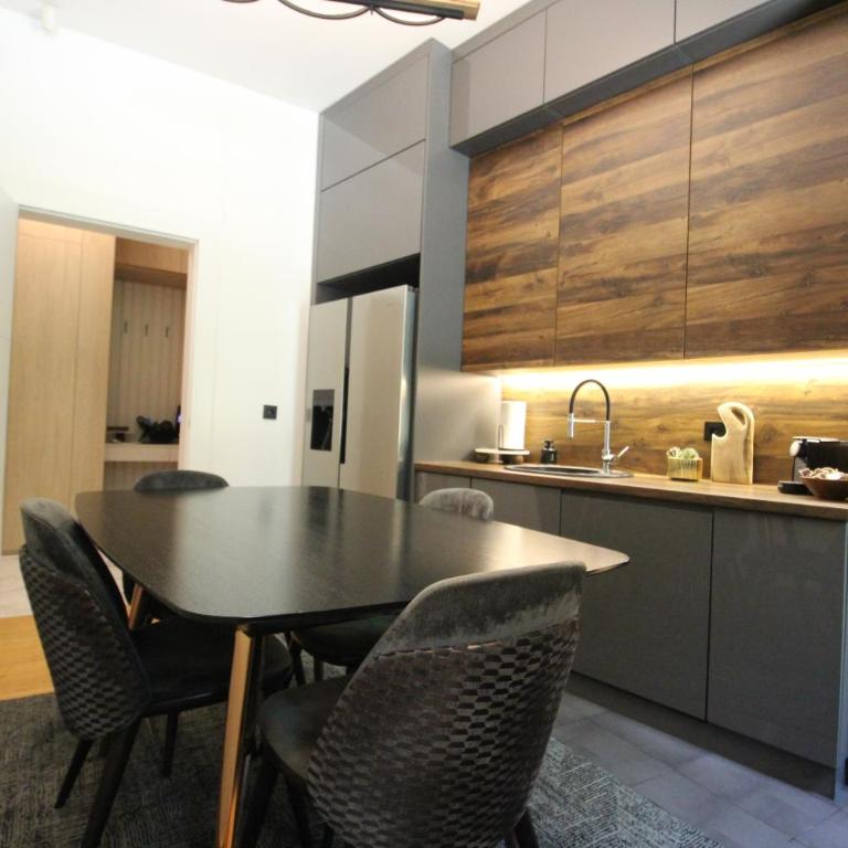 Modern Luxury Apartment Center - Apartman sa 3 Spavaće Sobe - 2