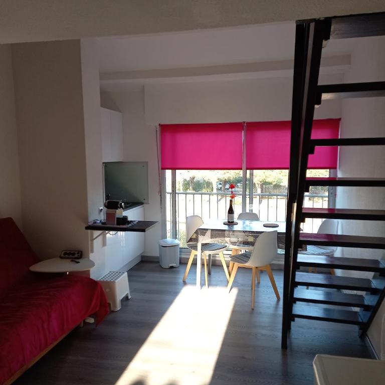 Marina Village - One-Bedroom Apartment - 3