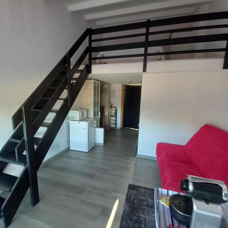 Marina Village - One-Bedroom Apartment - 4