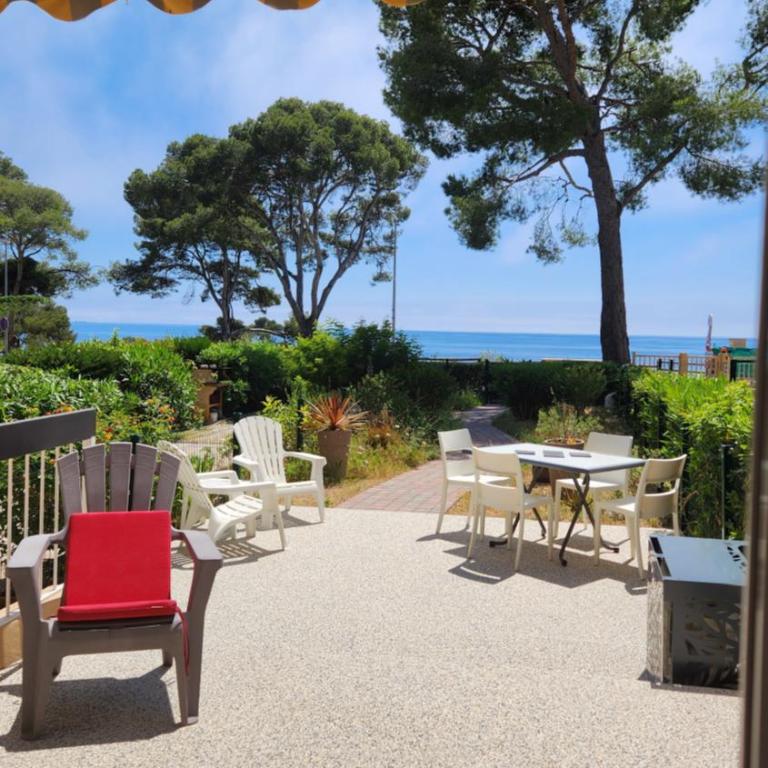 Bandol, T3, les pieds dans l'eau, presqu'île du Capelan - Appartement 2 Chambres - 37
