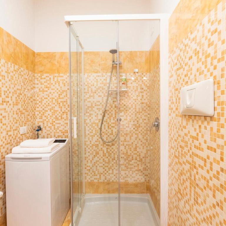 Da Loredana in Porta Romana - Appartamento con 2 Camere da Letto - 25