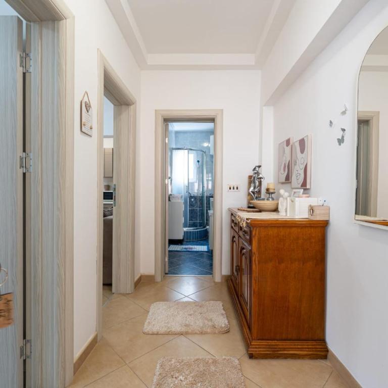 Apartments Gabi&Zdenka Tivat - One-Bedroom Apartment with Garden View - 6
