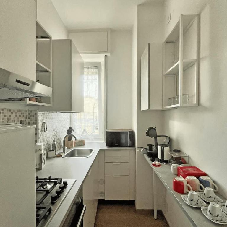 Relax e comfort - Four-Room Apartment - 9