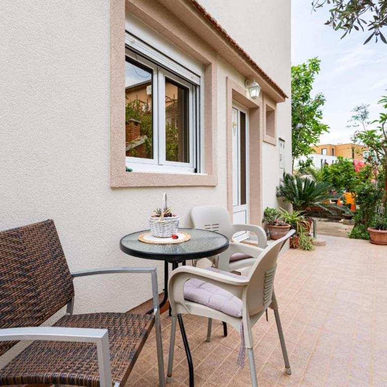 Apartments Gabi&Zdenka Tivat - Studio with Garden View - 7