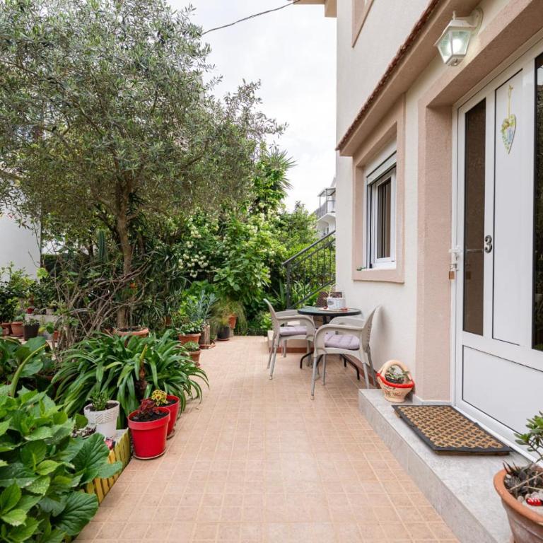 Apartments Gabi&Zdenka Tivat - Studio with Garden View - 4