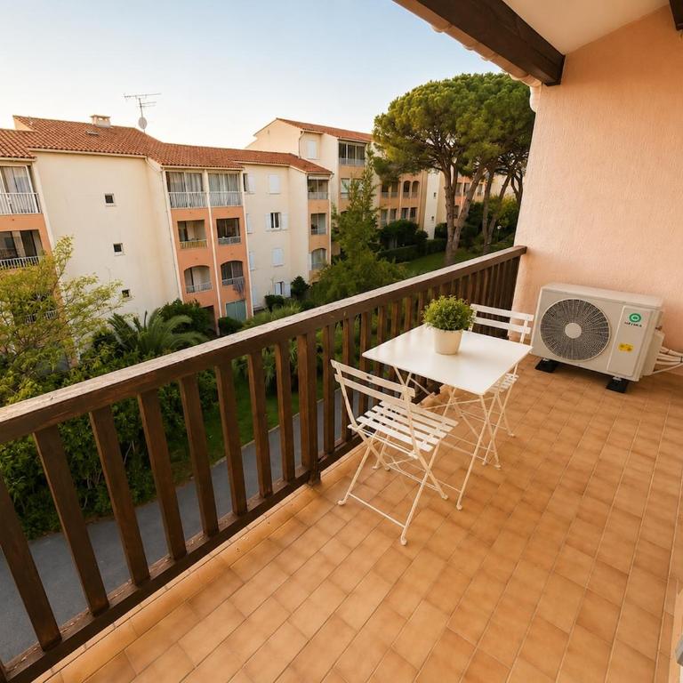 T3 Fréjus - Piscine et Tennis - Le Lagon Bleu - Apartment mit 3 Schlafzimmern - 16