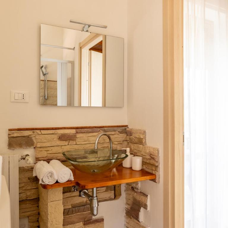 Acquacorrente Rooms - a due passi dal mare - Camera Matrimoniale con Balcone - 12