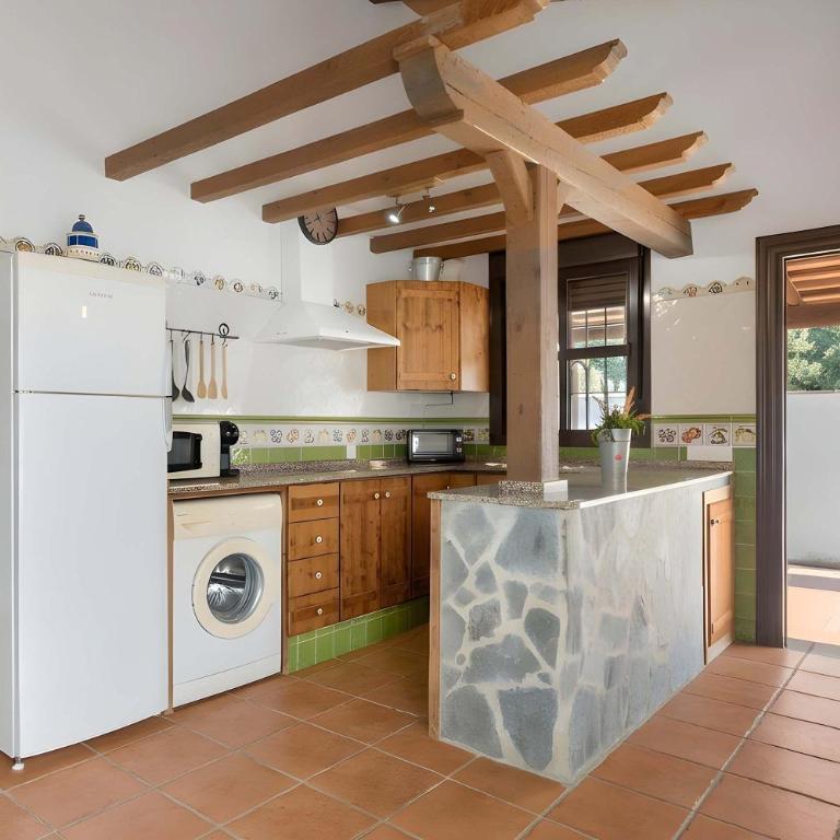 Apartamentos con piscina compartida WIFI y parking - Appartamento - 7
