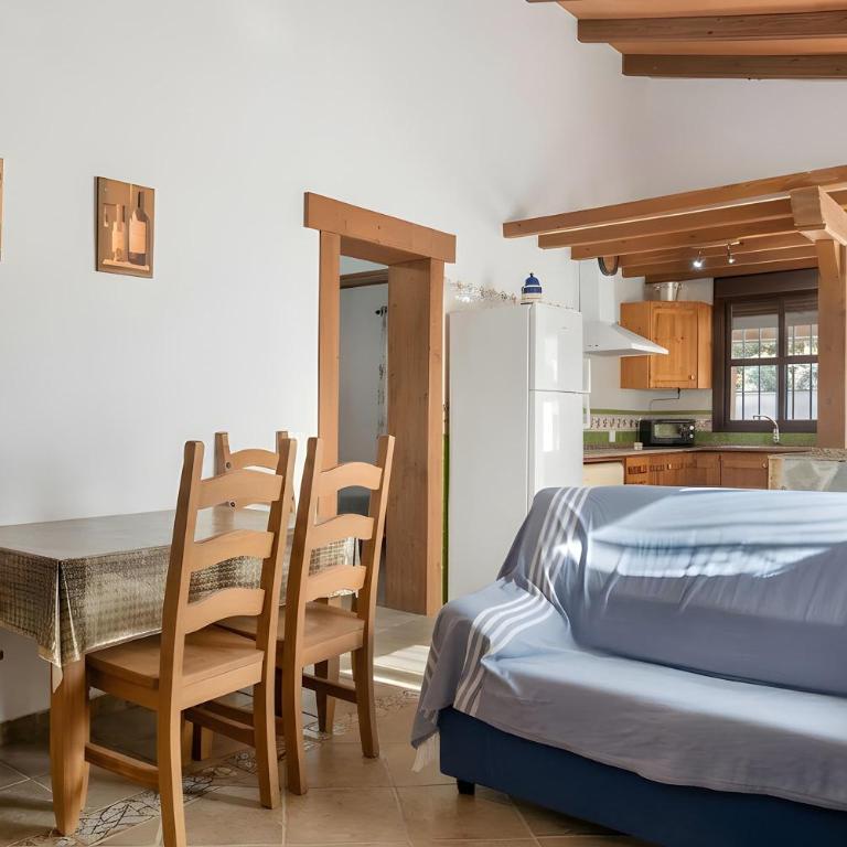 Apartamentos con piscina compartida WIFI y parking - Appartamento - 12