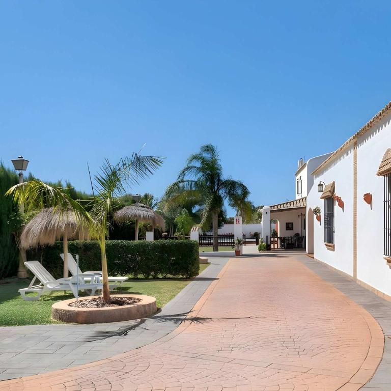 Apartamentos con piscina compartida WIFI y parking - Appartamento - 16
