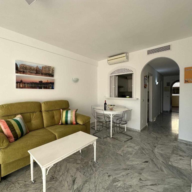 Nice Apartament in Puerto Marina - Studio-Apartment mit Meerblick - 6