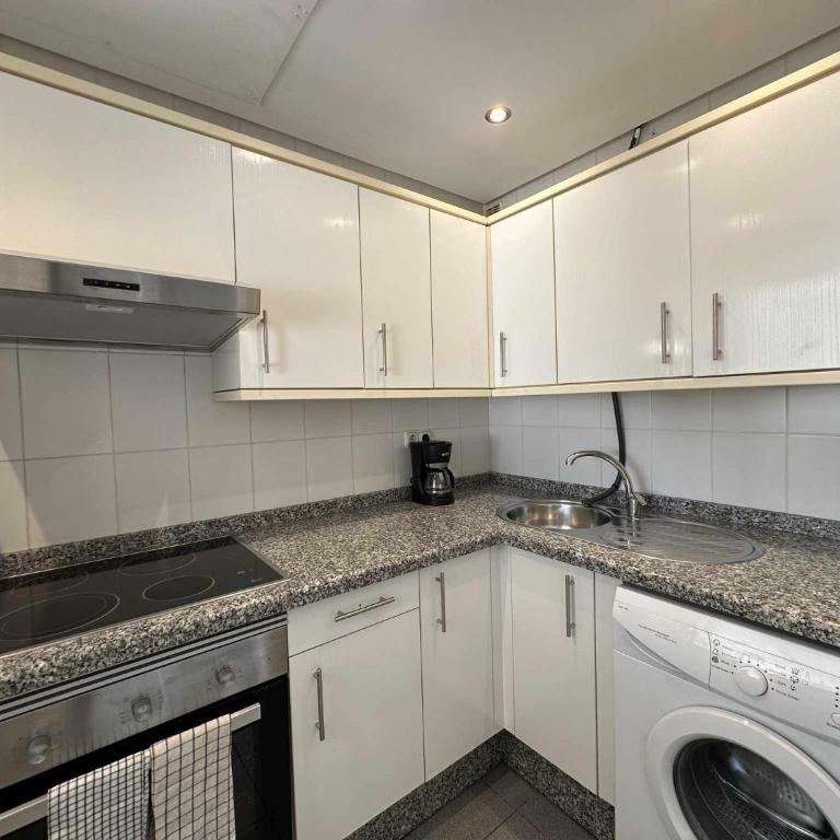 Nice Apartament in Puerto Marina - Studio-Apartment mit Meerblick - 10
