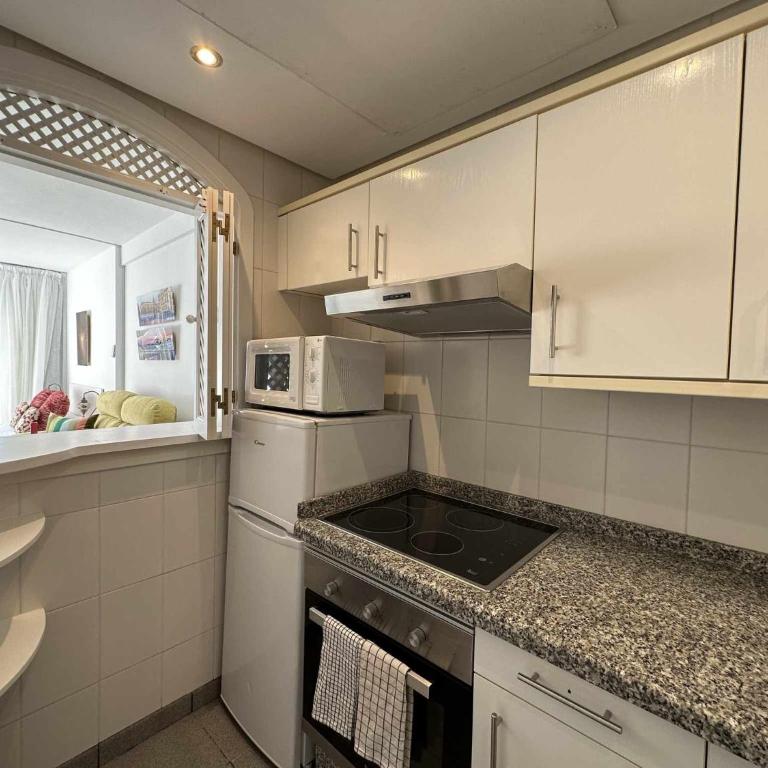 Nice Apartament in Puerto Marina - Studio-Apartment mit Meerblick - 11