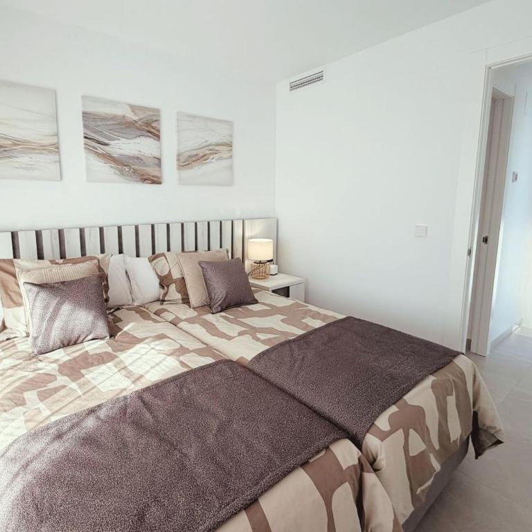 LUXURY VILLA ALMENDRO 15 WITH PRIVATE HEATED POOL at SANTA ROSALIA RESORT by PREMIUM SPAIN PROPERTIES - Villa - 30